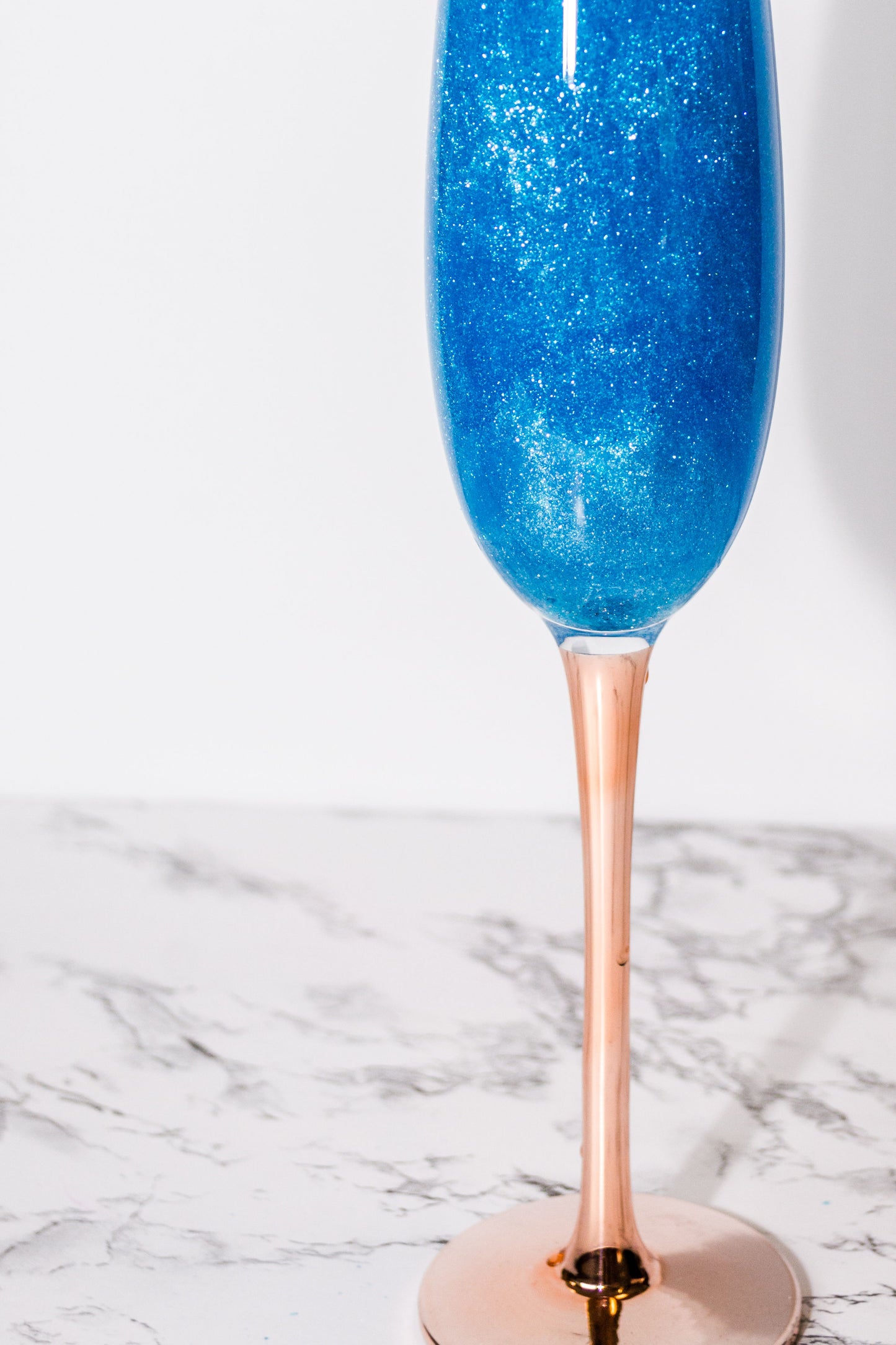 BLUE GLITTER BOMB