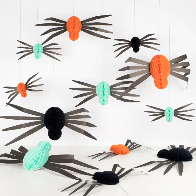 HANGING HONEYCOMB SPIDERS - 12PK